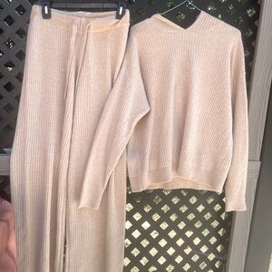 Lilysilk Cashmere Sweater and Pants Lounge Set